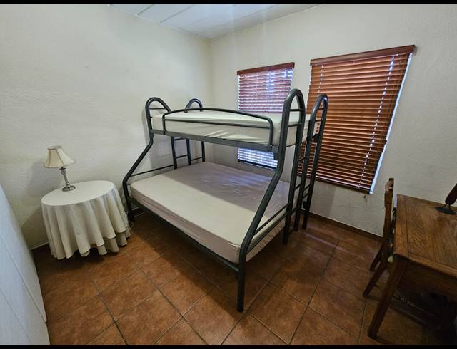 3 BEDROOM FLAT TO LET IN VAALPARK